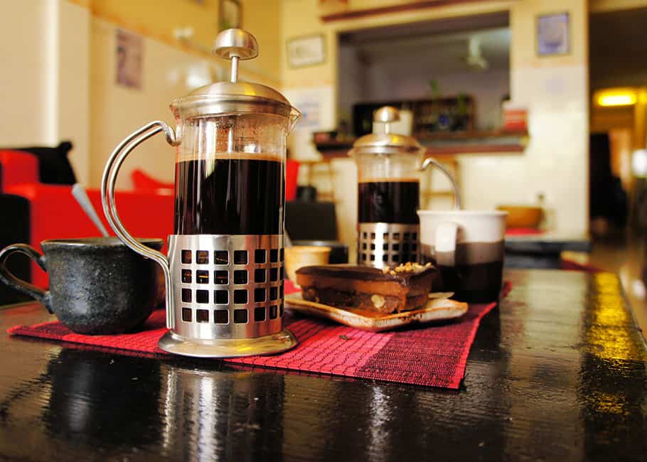 How to make strong coffee in a french press